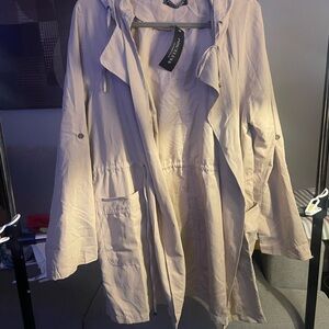 Stylish Beige Trench Coat by [Brand]